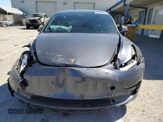 2023 Tesla Model 3 z VIN 5YJ3E1EAXPF409835, wystawiony jako Copart lot #56205335 z przebiegiem Nie podano mil oraz Szkoda całkowita • Salvage title. Historia ofert i sprzedaży dostępna na DreamBid. Obrazek 5.
