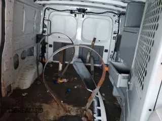 2020 Nissan NV Cargo SV z VIN 1N6BF0KM9LN802171, wystawiony jako Copart lot #86318334 z przebiegiem 58 745 mil mil oraz Szkoda całkowita • Salvage title. Historia ofert i sprzedaży dostępna na DreamBid. Obrazek 10.