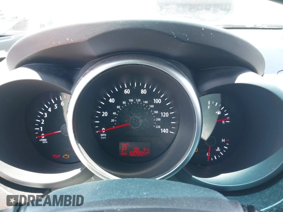 2013 Kia Soul + z VIN KNDJT2A66D7588199, wystawiony jako IAAI lot #42317070 z przebiegiem 100 994 mil mil oraz . Historia ofert i sprzedaży dostępna na DreamBid. Obrazek 7.