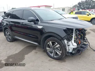 2024 Kia Sorento SX Prestige with VIN KNDRKDLGXR5247947, listed as a IAAI auction lot 42477877 with 39,120 mi miles and . Bid and sale history available at DreamBid. Image 1.