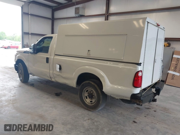2016 Ford F-250 XL with VIN 1FTBF2A65GEC54175, listed as a IAAI auction lot 39594900 with 158,356 mi miles and . Bid and sale history available at DreamBid. Image 3.