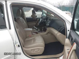 2012 Toyota Highlander Limited with VIN 5TDDK3EH6CS122455, listed as a IAAI auction lot 41824335 with 154,149 mi miles. Bid and sale history available at carsss.com. Image 5.