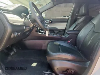 2025 Jeep Compass Limited z VIN 3C4NJDCN1ST523924, wystawiony jako Copart lot #63742705 z przebiegiem 22 210 mil mil oraz Czysty tytuł • Clean title. Historia ofert i sprzedaży dostępna na DreamBid. Obrazek 7.
