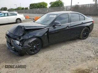 2013 BMW 3 Series 328i z VIN WBA3A5C53DJ461768, wystawiony jako Copart lot #57687965 z przebiegiem 49 190 mil mil oraz Szkoda całkowita • Salvage title. Historia ofert i sprzedaży dostępna na DreamBid. Obrazek 1.