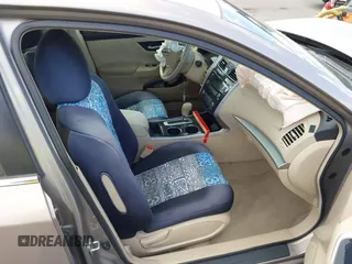 2013 Nissan Altima SL with VIN 1N4AL3AP8DN479176, listed as a IAAI auction lot 41736132 with 130,397 mi miles and . Bid and sale history available at DreamBid. Image 5.
