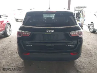 2018 Jeep Compass Limited with VIN 3C4NJDCB0JT484070, listed as a IAAI auction lot 41920645 with 36,015 mi miles. Bid and sale history available at carsss.com. Image 16.