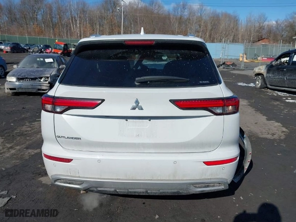 2022 Mitsubishi Outlander SEL with VIN JA4J4VA82NZ072695, listed as a IAAI auction lot 41644500 with 55,331 mi miles. Bid and sale history available at carsss.com. Image 16.