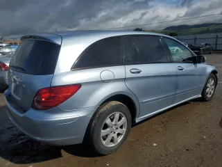 2006 Mercedes-Benz R-Class 3.5L with VIN 4JGCB65E46A010981, listed as a Copart auction lot 48622065 with 210,269 mi miles and Salvage Title. Bid and sale history available at carsss.com. Image 3.