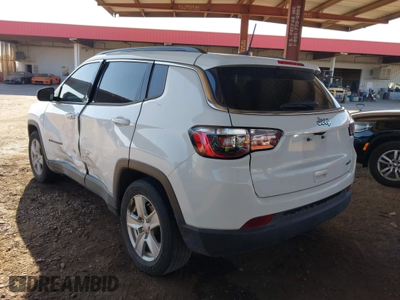 2022 Jeep Compass Latitude with VIN 3C4NJCBB6NT220062, listed as a IAAI auction lot 41857391 with 55,369 mi miles and . Bid and sale history available at DreamBid. Image 3.