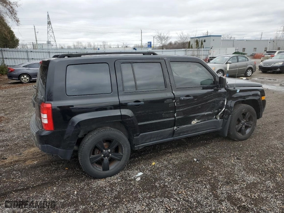 2015 Jeep Patriot High Altitude with VIN 1C4NJRAB6FD247953, listed as a Copart auction lot 82230244 with 209,534 mi miles and Clean Title. Bid and sale history available at carsss.com. Image 3.