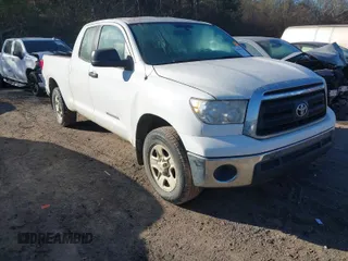 2012 Toyota Tundra z VIN 5TFRM5F17CX047983, wystawiony jako IAAI lot #41660874 z przebiegiem 151 243 mil mil oraz . Historia ofert i sprzedaży dostępna na DreamBid. Obrazek 1.