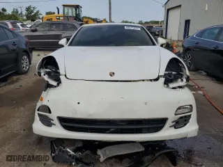 2013 Porsche Panamera S Hybrid with VIN WP0AD2A79DL045359, listed as a Copart auction lot 68674854 with 80,109 mi miles and Salvage Title. Bid and sale history available at carsss.com. Image 5.