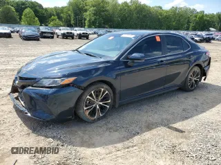 2020 Toyota Camry SE z VIN 4T1M11AK0LU387775, wystawiony jako Copart lot #57073285 z przebiegiem 173 366 mil mil oraz Szkoda całkowita • Salvage title. Historia ofert i sprzedaży dostępna na DreamBid. Obrazek 1.