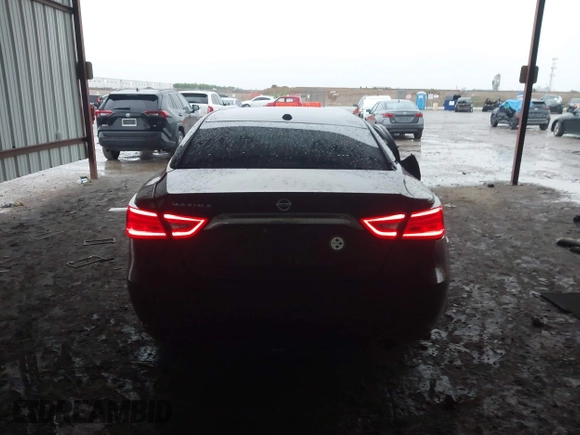 2016 Nissan Maxima SR z VIN 1N4AA6AP3GC434928, wystawiony jako IAAI lot #42180654 z przebiegiem 113 492 mil mil oraz . Historia ofert i sprzedaży dostępna na DreamBid. Obrazek 15.