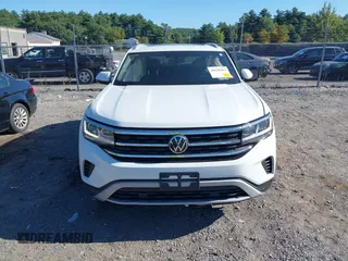 2022 Volkswagen Atlas SE with VIN 1V2KE2CA5NC201682, listed as a IAAI auction lot 40238163 with 44,790 mi miles and . Bid and sale history available at DreamBid. Image 12.