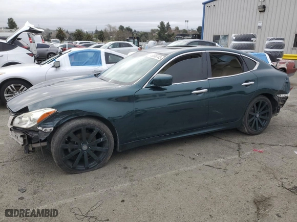 2012 Infiniti M37 with VIN JN1BY1AP1CM335156, listed as a Copart auction lot 45596745 with 204,092 mi miles and Salvage Title. Bid and sale history available at carsss.com. Image 1.