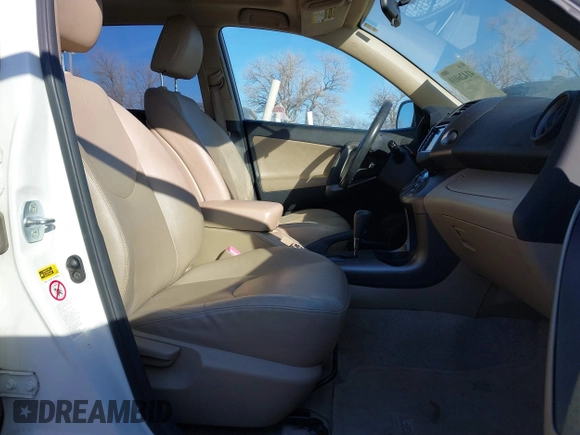 2009 Toyota RAV4 Ltd with VIN JTMBF31V395012887, listed as a IAAI auction lot 41426010 with 155,366 mi miles. Bid and sale history available at carsss.com. Image 5.