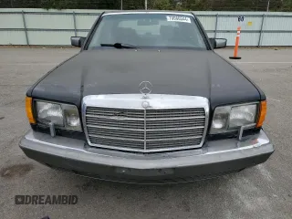 1990 Mercedes-Benz 560 with VIN WDBCA39E7LA509137, listed as a Copart auction lot 70086544 with 167,102 mi miles and Clean Title. Bid and sale history available at DreamBid. Image 5.