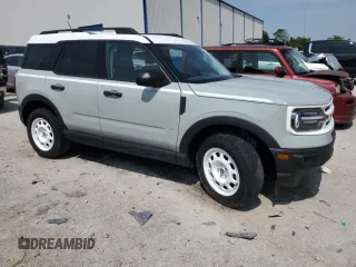 2023 Ford Bronco Sport Heritage z VIN 3FMCR9G68PRD84102, wystawiony jako Copart lot #59486695 z przebiegiem 17 710 mil mil oraz Szkoda całkowita • Salvage title. Historia ofert i sprzedaży dostępna na DreamBid. Obrazek 4.