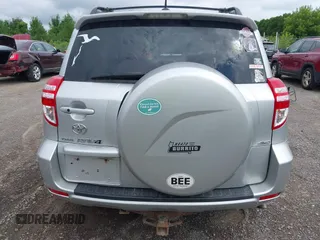 2010 Toyota RAV4 Limited z VIN 2T3DK4DV1AW029240, wystawiony jako IAAI lot #42650723 z przebiegiem 228 116 mil mil oraz . Historia ofert i sprzedaży dostępna na DreamBid. Obrazek 16.