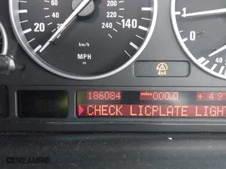 2006 BMW X5 4.4i with VIN 5UXFB53506LV22836, listed as a IAAI auction lot 41727708 with 186,084 mi miles. Bid and sale history available at carsss.com. Image 15.