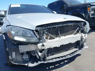 2018 Mercedes-Benz C with VIN 55SWF4JB4JU257082, listed as a IAAI auction lot 41807042 with 90,197 mi miles. Bid and sale history available at carsss.com. Image 6.