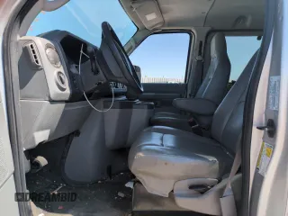 2010 Ford Econoline Passenger XL с VIN 1FBNE3BL4ADA68123, выставлен на аукционе Copart как лот 59915905 с пробегом 118 166 миль миль и Списание • Salvage title. История ставок и продаж доступна на DreamBid. Изображение 7.