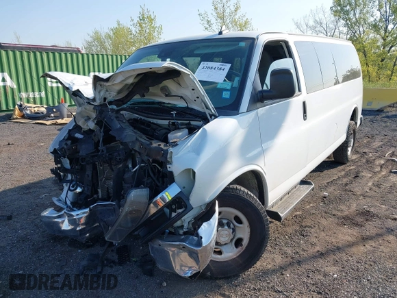 2020 Chevrolet Express Passenger LT z VIN 1GAZGPFG3L1177956, wystawiony jako IAAI lot #42084384 z przebiegiem 76 879 mil mil oraz . Historia ofert i sprzedaży dostępna na DreamBid. Obrazek 2.