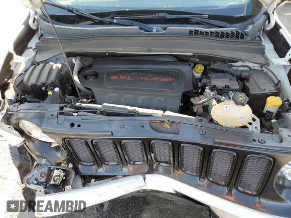 2018 Jeep Renegade Latitude with VIN ZACCJABB6JPG90511, listed as a Copart auction lot 52104325 with 61,986 mi miles and Salvage Title. Bid and sale history available at carsss.com. Image 12.