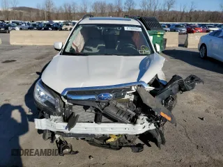 2018 Subaru Forester Limited with VIN JF2SJARC7JH402790, listed as a Copart auction lot 67860942 with 9,999 mi miles. Bid and sale history available at carsss.com. Image 5.