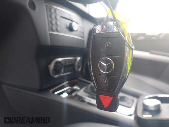 2011 Mercedes-Benz GLK 350 with VIN WDCGG5GB5BF574800, listed as a IAAI auction lot 41937786 with 61,521 mi miles and . Bid and sale history available at DreamBid. Image 11.