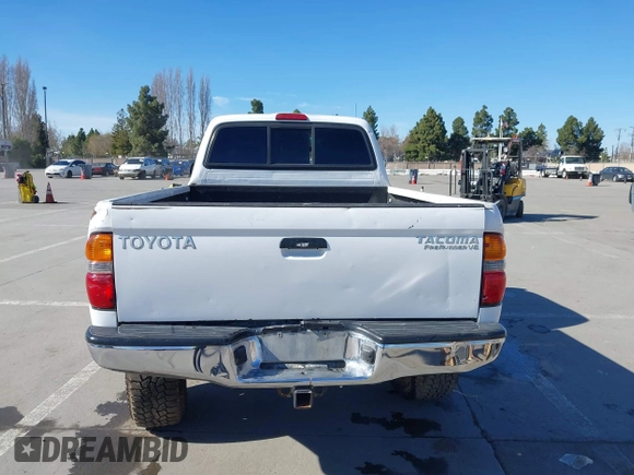 2003 Toyota Tacoma PreRunner with VIN 5TESN92N33Z185270, listed as a IAAI auction lot 41653969 with 357,016 mi miles. Bid and sale history available at carsss.com. Image 17.