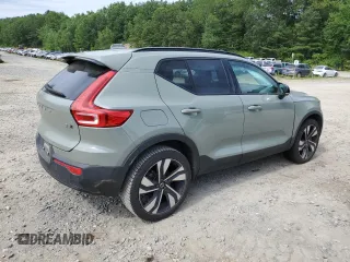 2023 Volvo XC40 Plus Dark Theme с VIN YV4L12UW6P2050773, выставлен на аукционе Copart как лот 62941745 с пробегом 39 865 миль миль и Списание • Salvage title. История ставок и продаж доступна на DreamBid. Изображение 3.