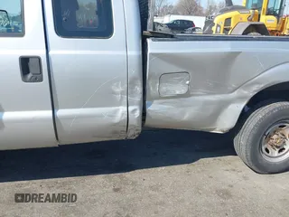 2013 Ford F-250 XL with VIN 1FT7X2BT9DEA15280, listed as a IAAI auction lot 41877278 with 239,362 mi miles and . Bid and sale history available at DreamBid. Image 17.