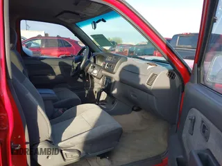 2000 Nissan Frontier XE z VIN 1N6ED27T8YC330952, wystawiony jako IAAI lot #41557069 z przebiegiem 108 089 mil mil oraz . Historia ofert i sprzedaży dostępna na DreamBid. Obrazek 5.