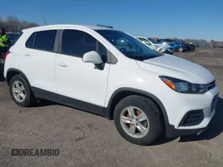 2017 Chevrolet Trax LS with VIN 3GNCJNSB4HL191448, listed as a IAAI auction lot 41977929 with 76,362 mi miles. Bid and sale history available at carsss.com. Image 1.