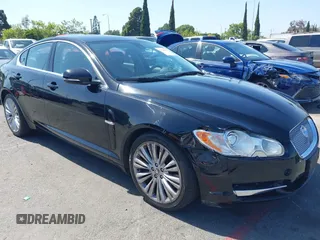 2011 Jaguar XF Premium z VIN SAJWA0GB2BLR95303, wystawiony jako IAAI lot #42349567 z przebiegiem 78 852 mil mil oraz . Historia ofert i sprzedaży dostępna na DreamBid. Obrazek 1.