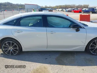 2022 Toyota Avalon Touring z VIN 4T1HZ1FB9NU081762, wystawiony jako IAAI lot #41864696 z przebiegiem 55 647 mil mil oraz . Historia ofert i sprzedaży dostępna na DreamBid. Obrazek 14.