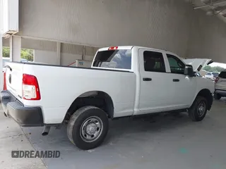2024 Ram 2500 Tradesman с VIN 3C6UR5CJ4RG267621, выставлен на аукционе IAAI как лот 42442525 с пробегом 9 929 миль миль и . История ставок и продаж доступна на DreamBid. Изображение 14.
