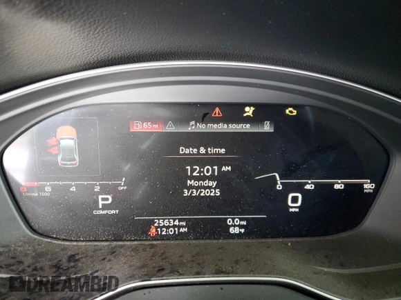 2024 Audi Q5 S line Premium Plus with VIN WA1EAAFY4R2023038, listed as a Copart auction lot 50983625 with 25,634 mi miles and Salvage title. Bid and sale history available at DreamBid. Image 9.