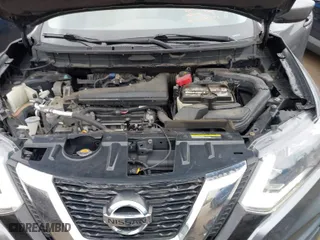 2017 Nissan Rogue SV with VIN 5N1AT2MV1HC773613, listed as a IAAI auction lot 41718631 with 92,461 mi miles. Bid and sale history available at carsss.com. Image 10.