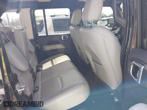 2021 Jeep Wrangler Unlimited Sahara with VIN 1C4JJXP63MW767719, listed as a IAAI auction lot 41906155 with 44,689 mi miles and . Bid and sale history available at DreamBid. Image 8.