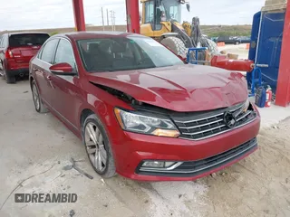 2016 Volkswagen Passat SEL z VIN 1VWCT7A34GC065171, wystawiony jako IAAI lot #42233913 z przebiegiem 135 115 mil mil oraz . Historia ofert i sprzedaży dostępna na DreamBid. Obrazek 1.