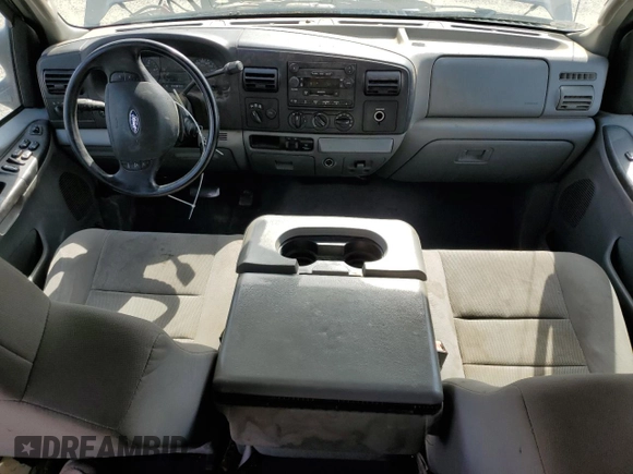 2005 Ford F-250 XL z VIN 1FTSW21P55EC86436, wystawiony jako Copart lot #48553635 z przebiegiem 172 583 mil mil oraz Szkoda całkowita • Salvage title. Historia ofert i sprzedaży dostępna na DreamBid. Obrazek 8.