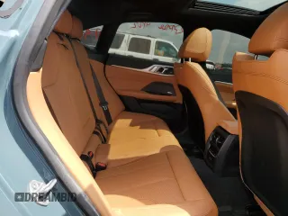 2025 BMW i4 eDrive40 z VIN WBY23HD06SFT99682, wystawiony jako Copart lot #55435735 z przebiegiem 3431 mil mil oraz Szkody całkowita. Historia ofert i sprzedaży dostępna na DreamBid. Obrazek 10.