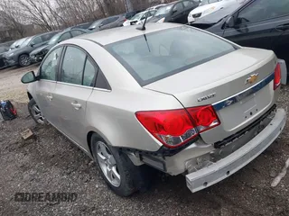 2014 Chevrolet Cruze 1LT with VIN 1G1PC5SB7E7476495, listed as a IAAI auction lot 38513578 with Not Provided miles and . Bid and sale history available at DreamBid. Image 3.