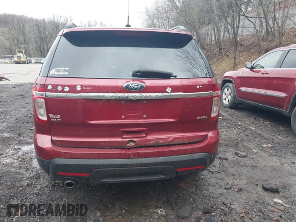 2013 Ford Explorer XLT with VIN 1FM5K8D85DGA47144, listed as a IAAI auction lot 42009829 with 215,192 mi miles and . Bid and sale history available at carsss.com. Image 16.