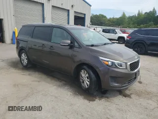 2017 Kia Sedona LX with VIN KNDMB5C16H6281288, listed as a Copart auction lot 72551224 with 110,411 mi miles and Clean Title. Bid and sale history available at carsss.com. Image 4.