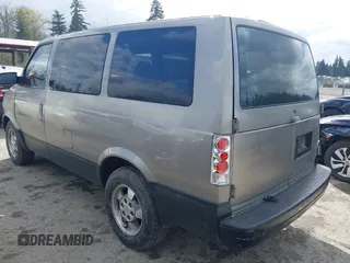 2003 Chevrolet Astro with VIN 1GNEL19X33B118742, listed as a IAAI auction lot 41994081 with 219,333 mi miles. Bid and sale history available at carsss.com. Image 3.
