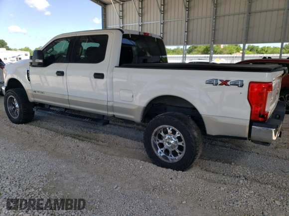 2017 Ford F-250 Lariat with VIN 1FT7W2BT5HEE85024, listed as a Copart auction lot 61838745 with 137,391 mi miles and Salvage title. Bid and sale history available at DreamBid. Image 2.